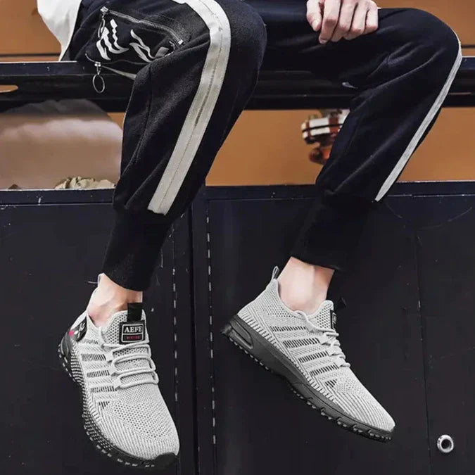 Ozy Sneakers